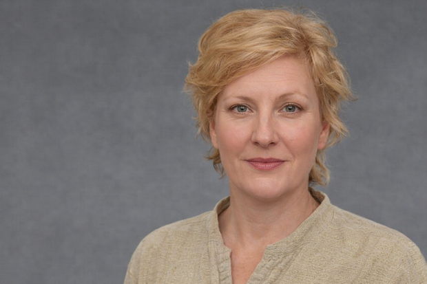 Chief Designer – Sarah “Earth Tone” Hill